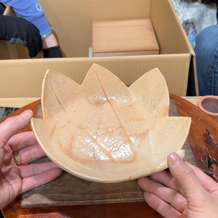 瓷器周边默认瑕疵1