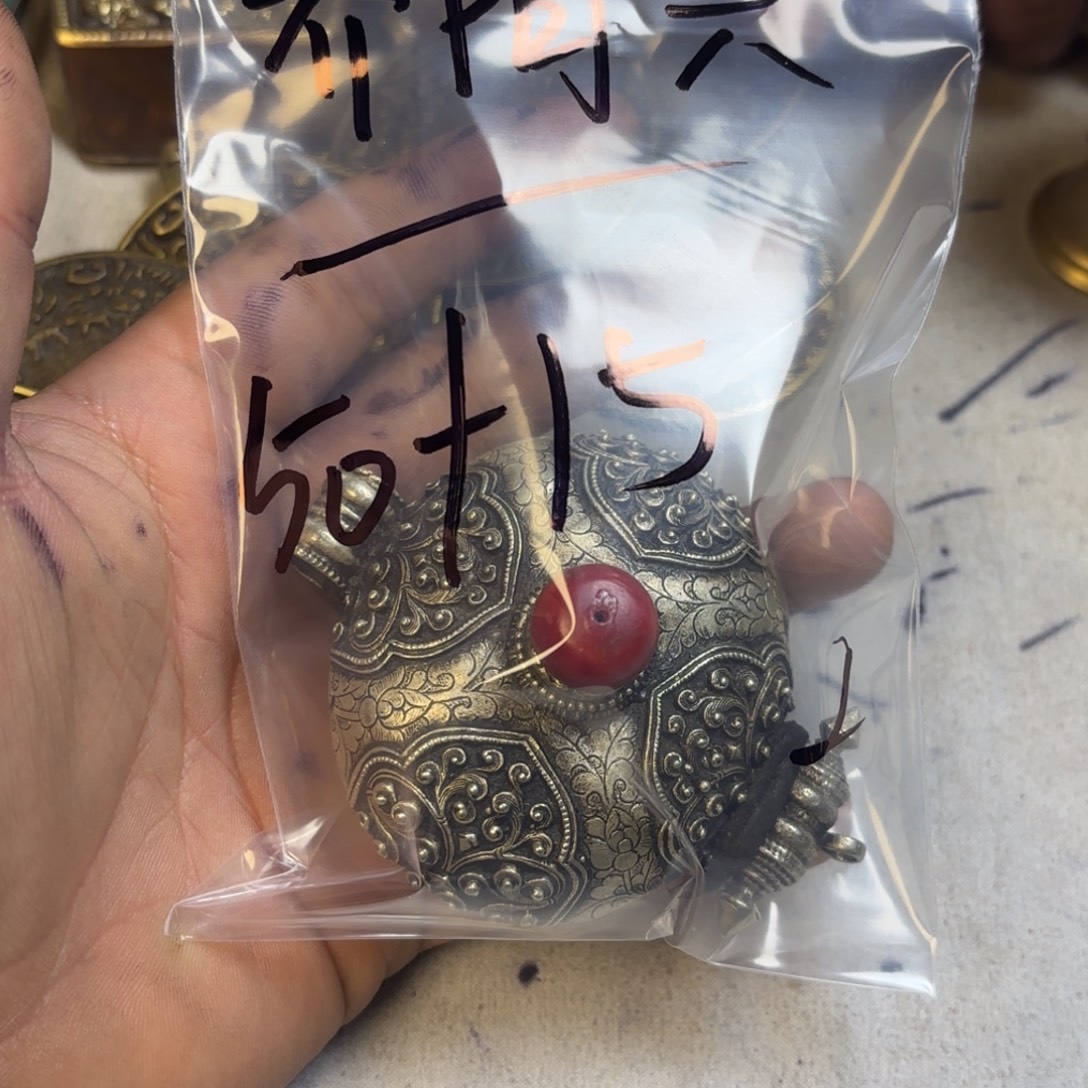 小***子泥塑藏地金刚菩提念珠乔阿六
