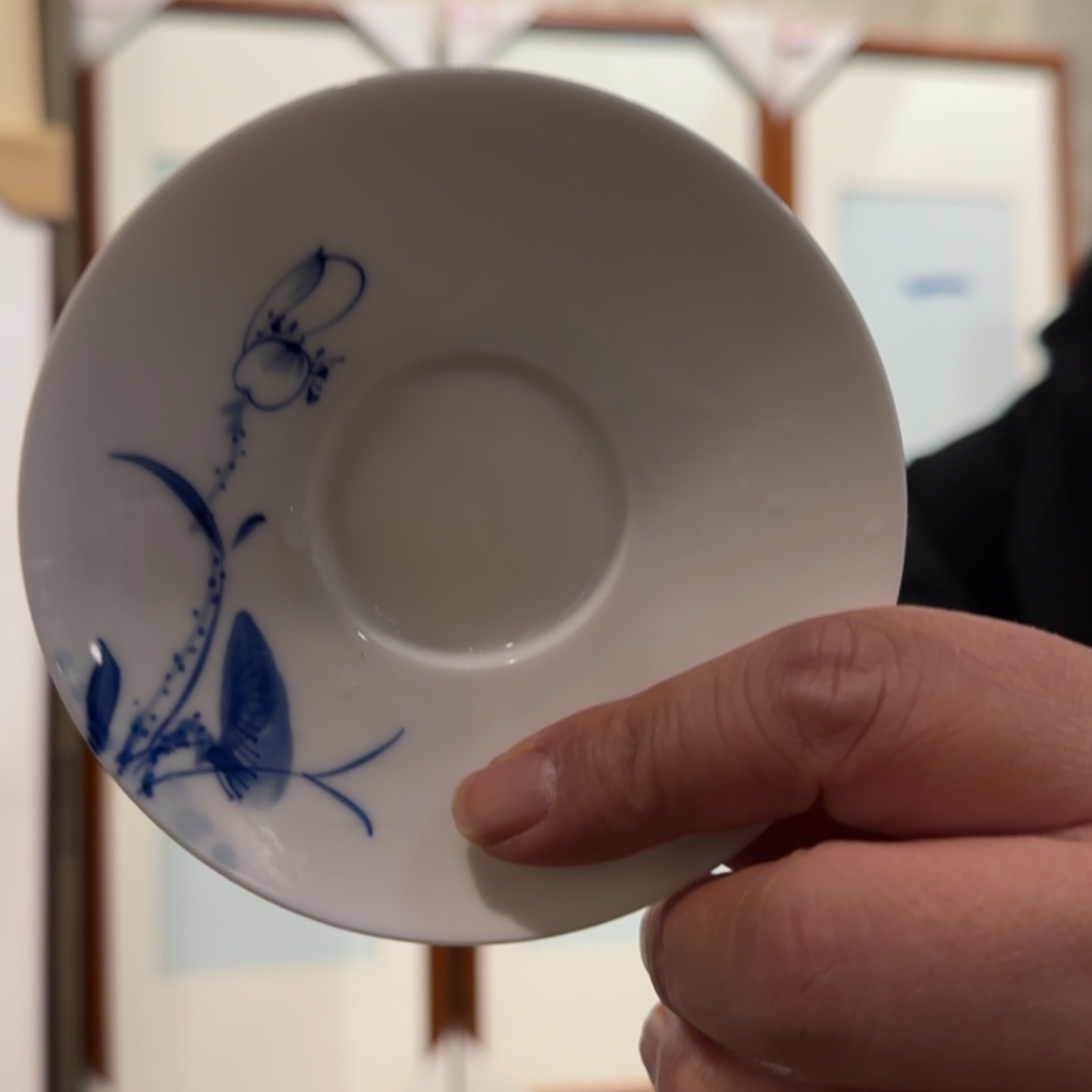 陶手绘青花荷花小盘