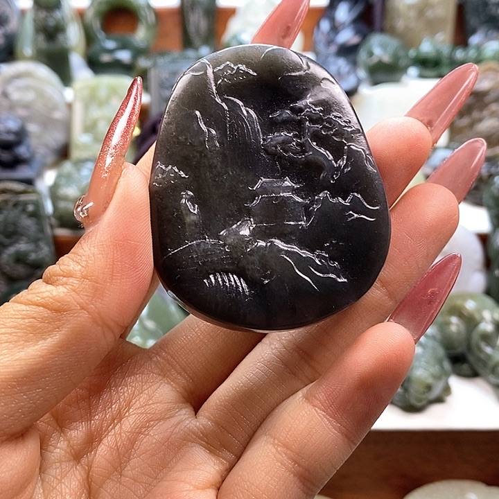 和田玉颈饰未镶嵌