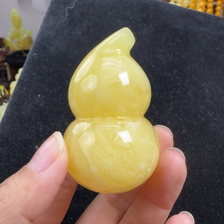 蜜蜡珠宝奇石未镶嵌