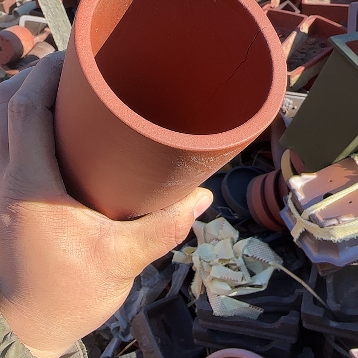 釉陶瓶和青花罐组成三组色体造型和