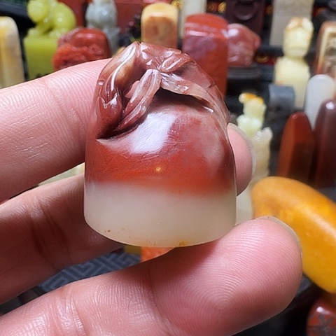 寿山石腊燭紅芙蓉