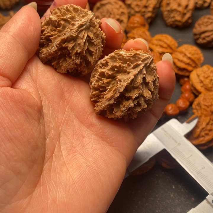 吊坠文玩核桃秦岭野生核桃