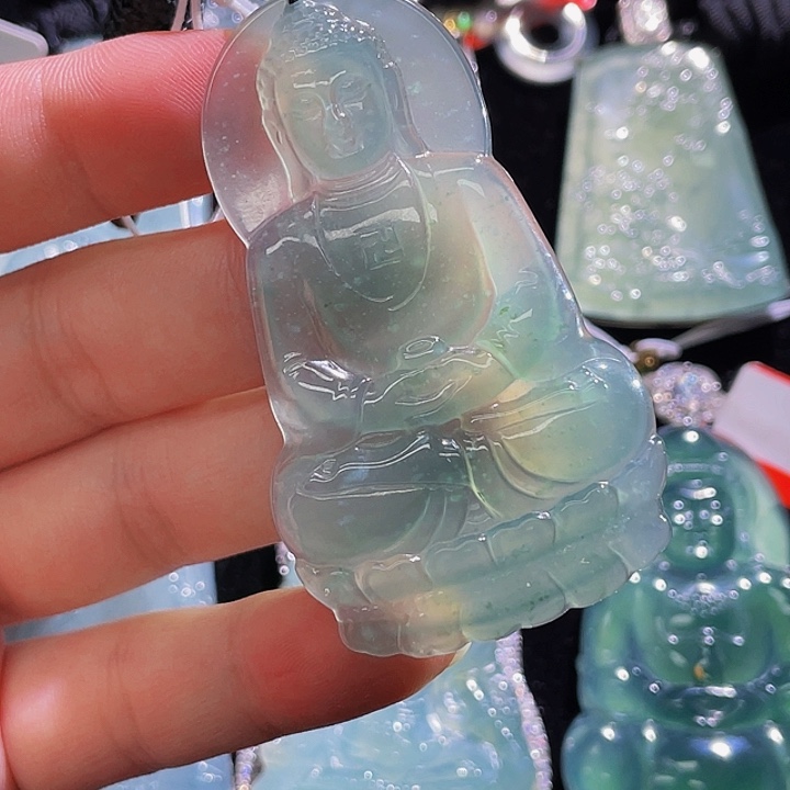 翡翠颈饰未镶嵌58，