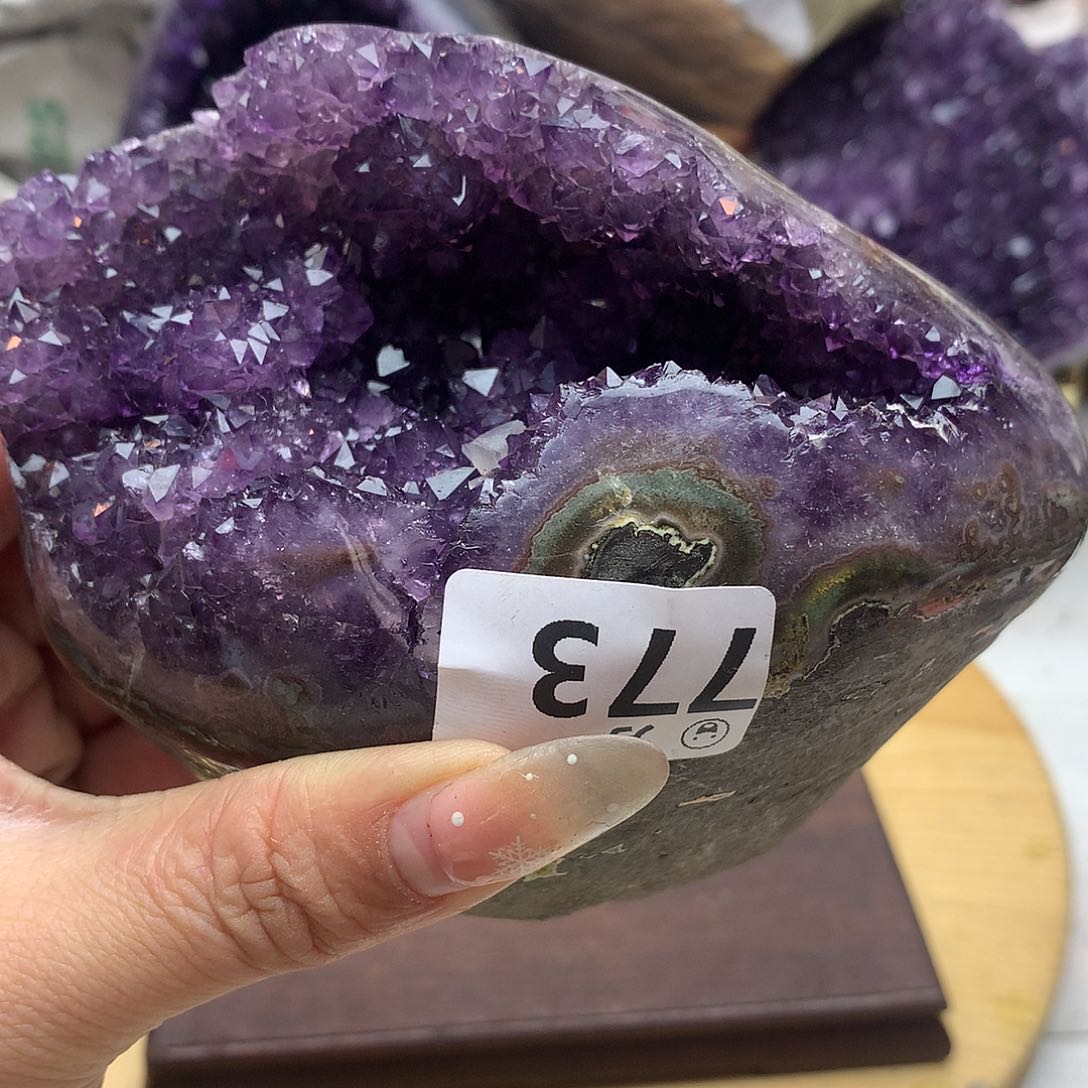 紫晶大型摆件（非配饰）未镶嵌
