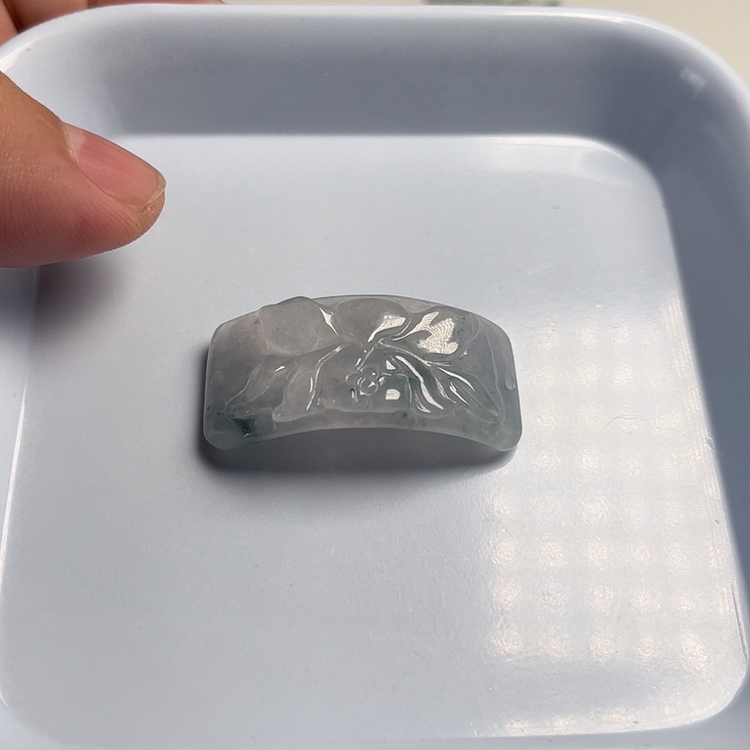 翡翠未镶嵌颈饰天然翡翠
