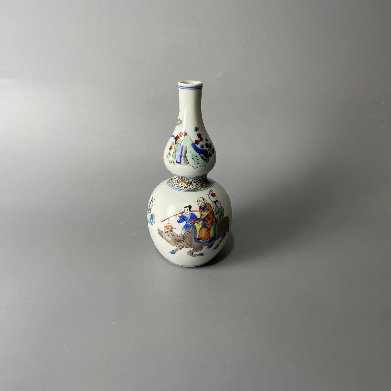 青花五彩老子出关图葫芦瓶