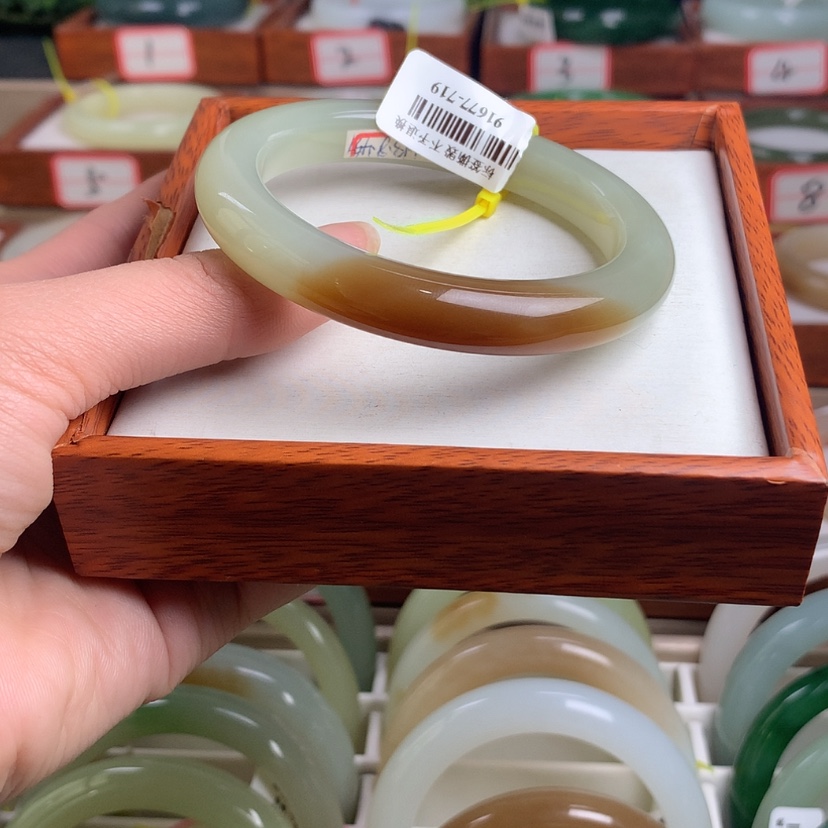 【闪购商品】和田玉（糖玉）未镶嵌手镯
