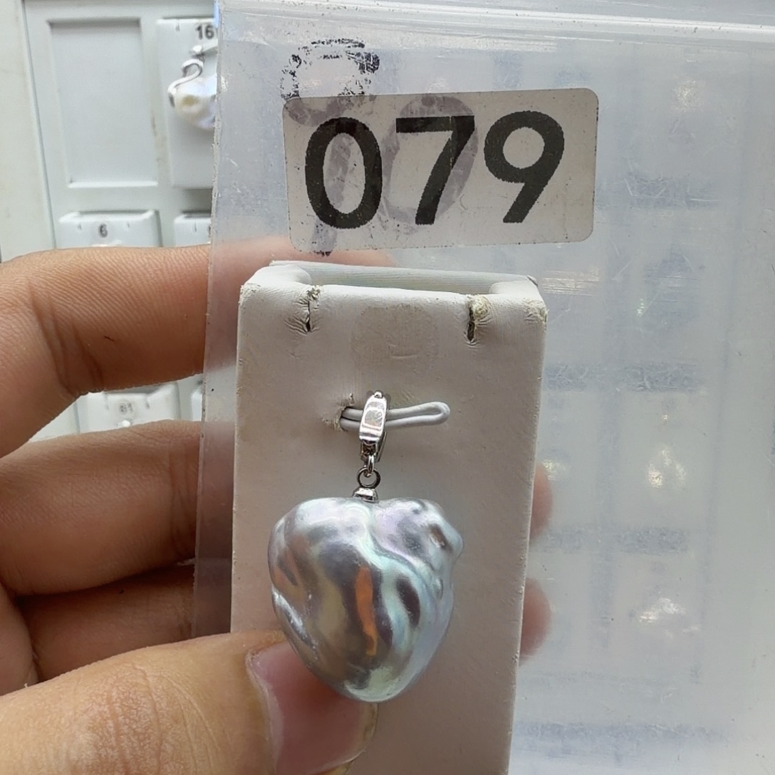 淡水珍珠颈饰合金