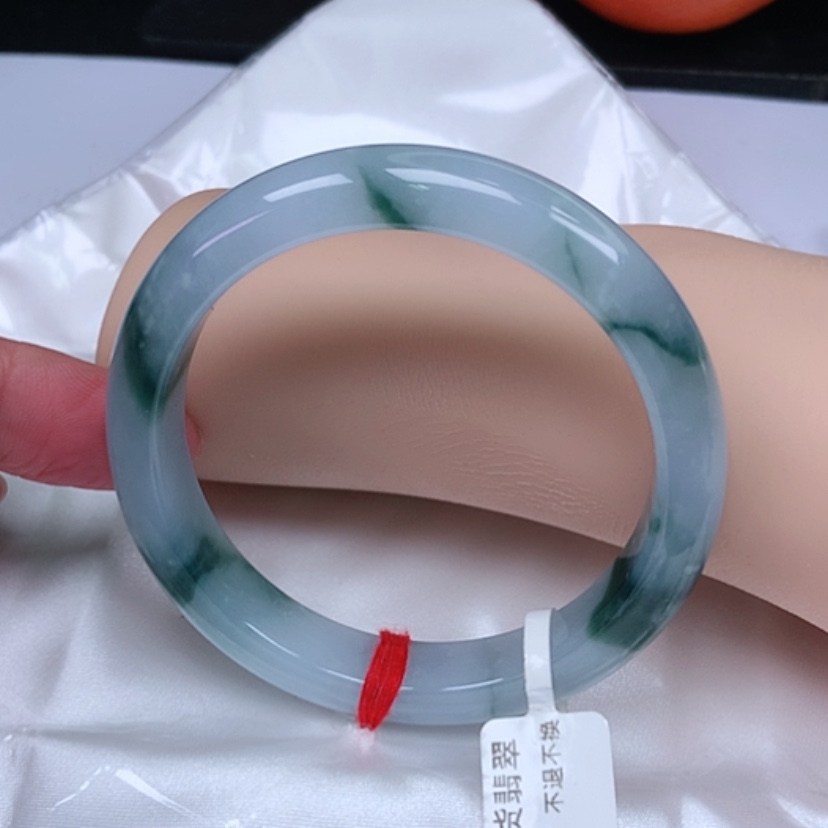 【闪购商品】翡翠手镯未镶嵌，