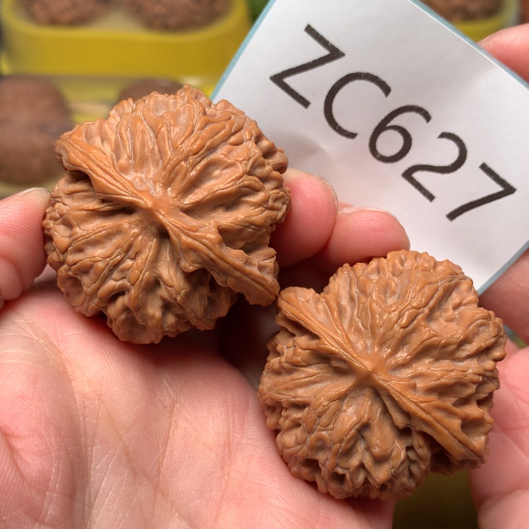 文玩核桃把件肉球苹果41