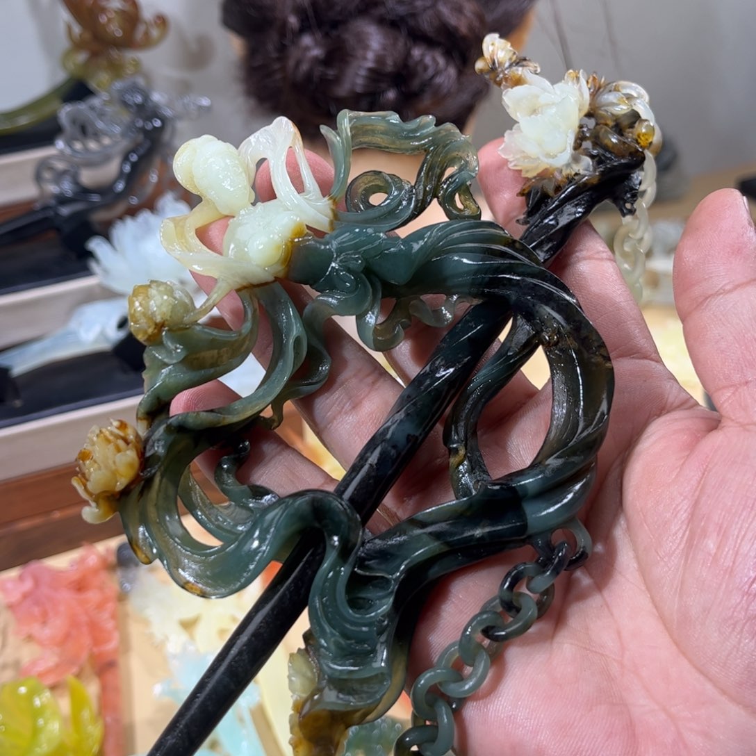 8***9蛇纹石玉合金发簪