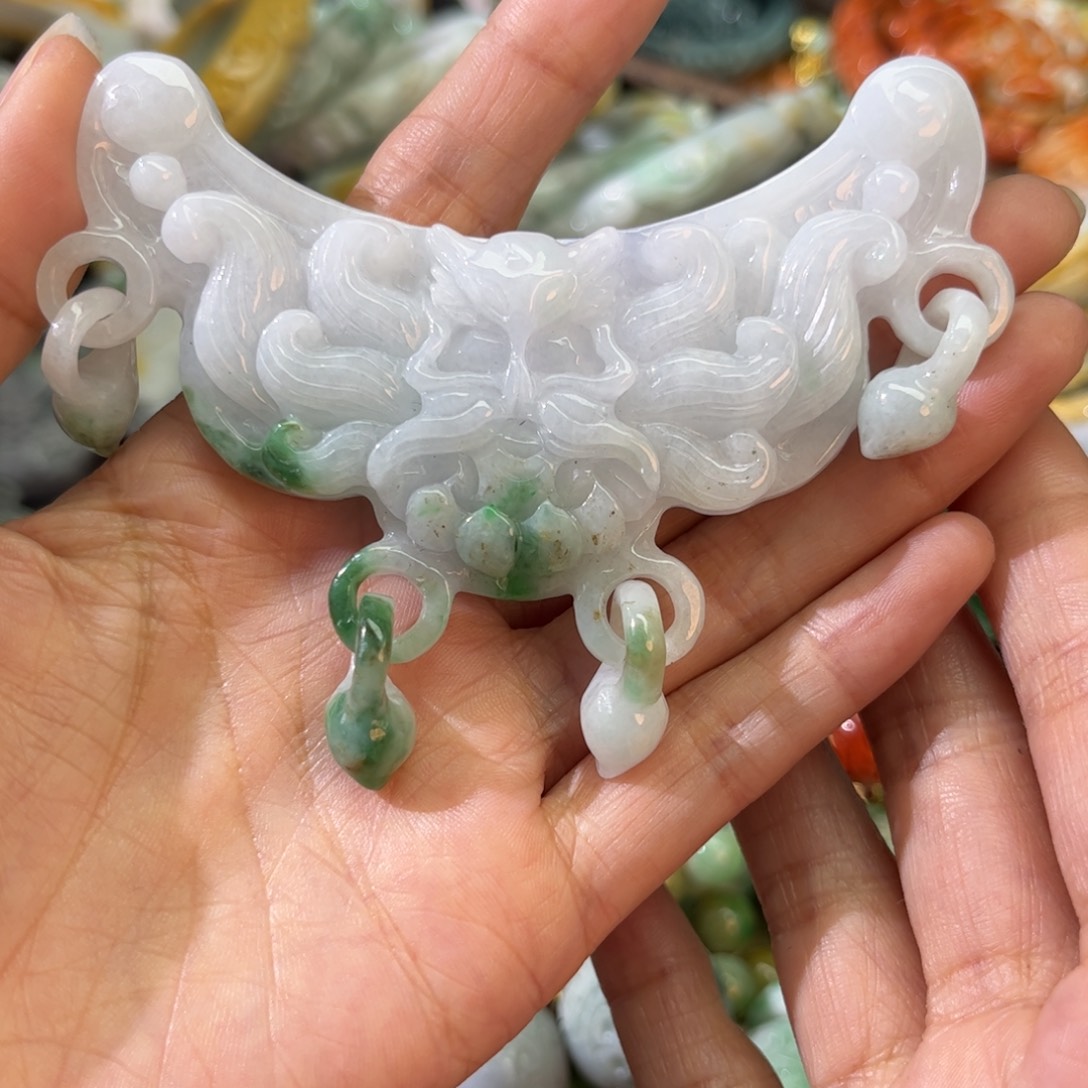 翡翠颈饰未镶嵌待编款