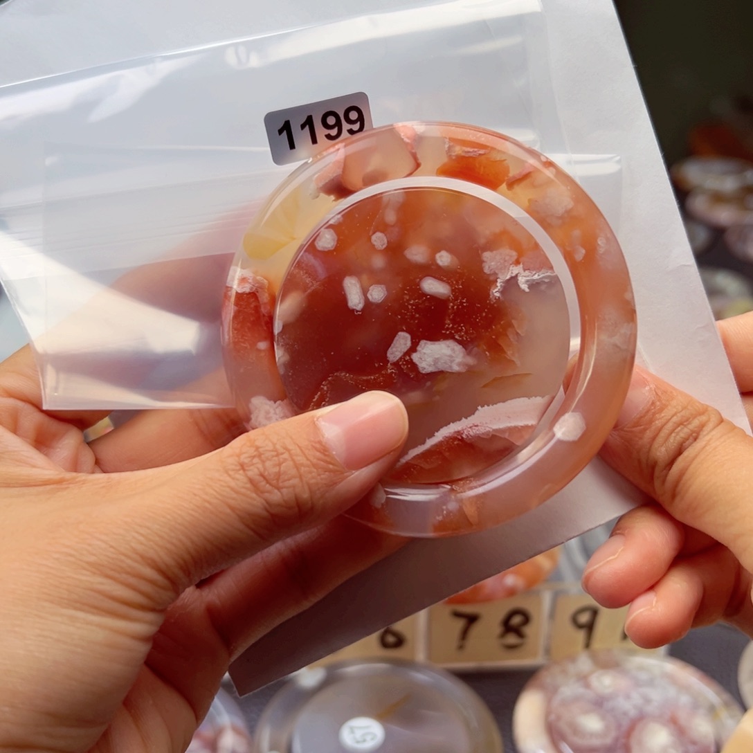 玛瑙/玉髓手镯未镶嵌娇****娇