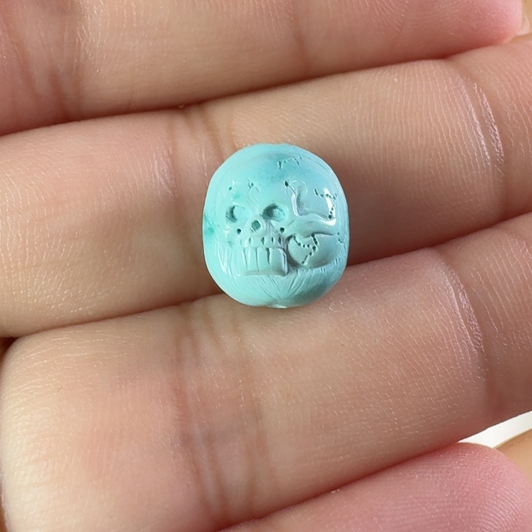 绿松石未镶嵌颈饰