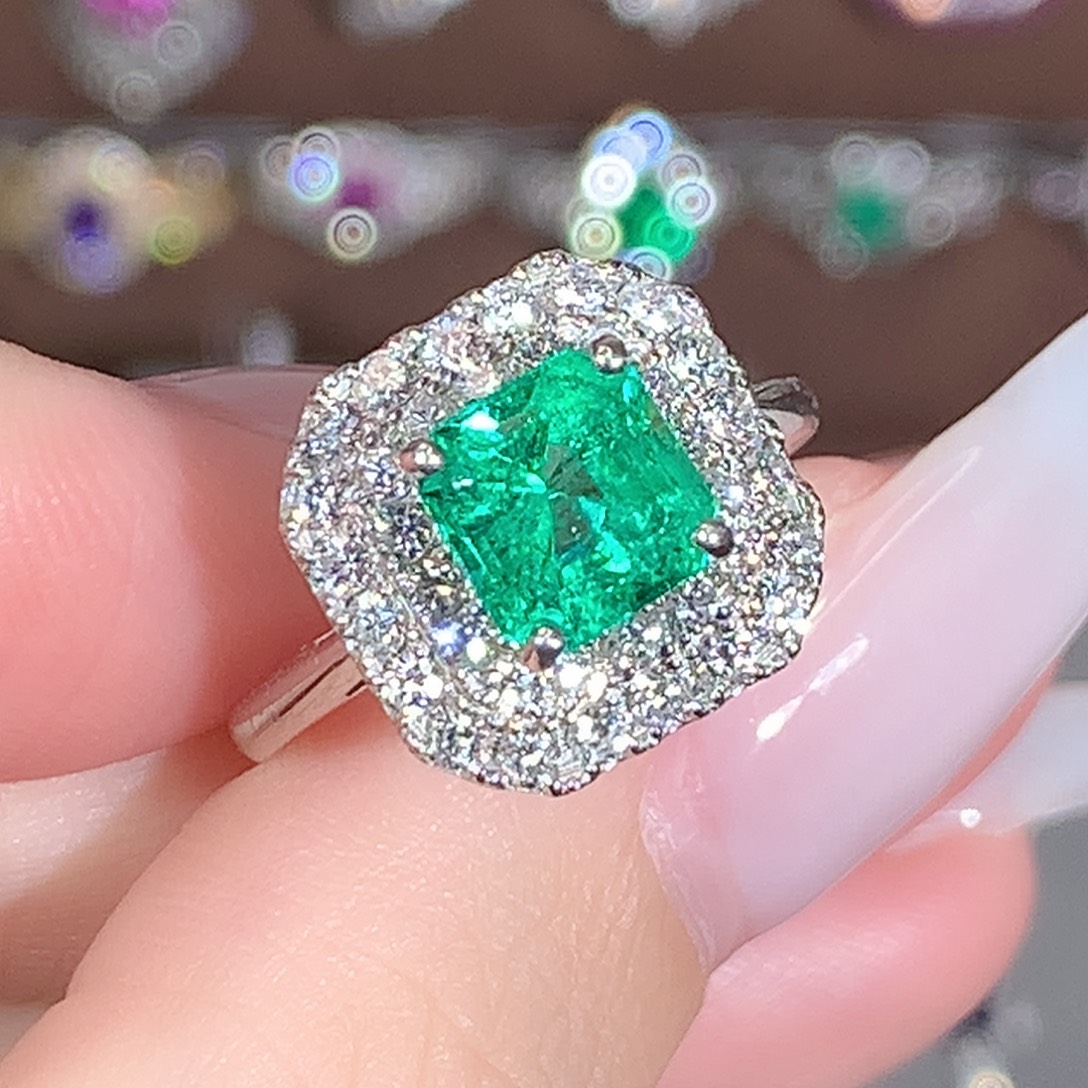 铂Pt900镶嵌戒指祖母绿1.65ct/天然宝石/七天无理由