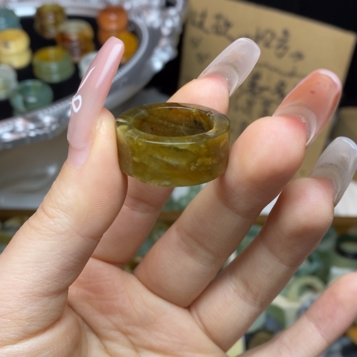 蛇纹石玉合金戒指25-18.4微瑕