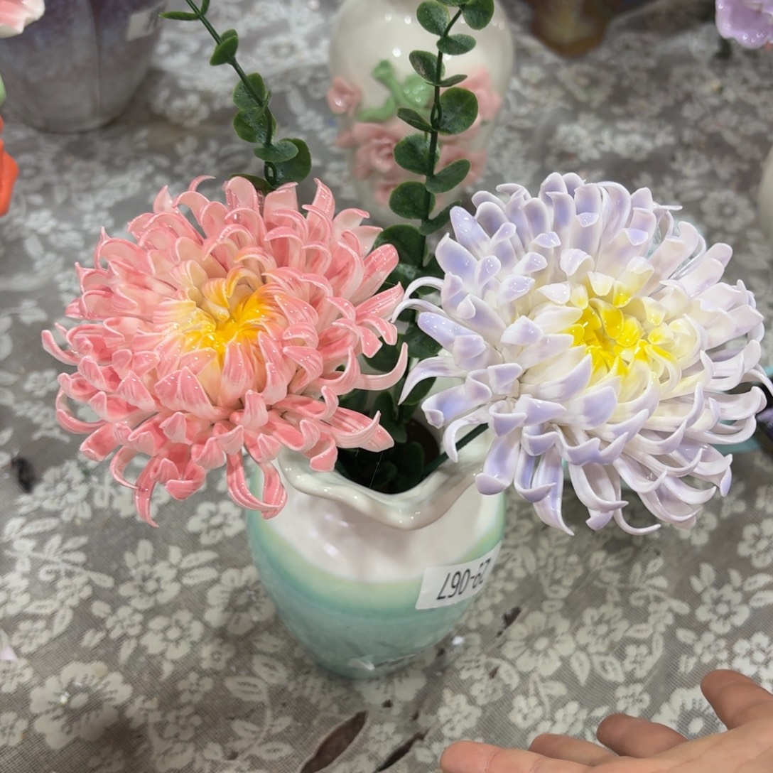 两根草送了拍满20元发货，退款拉黑