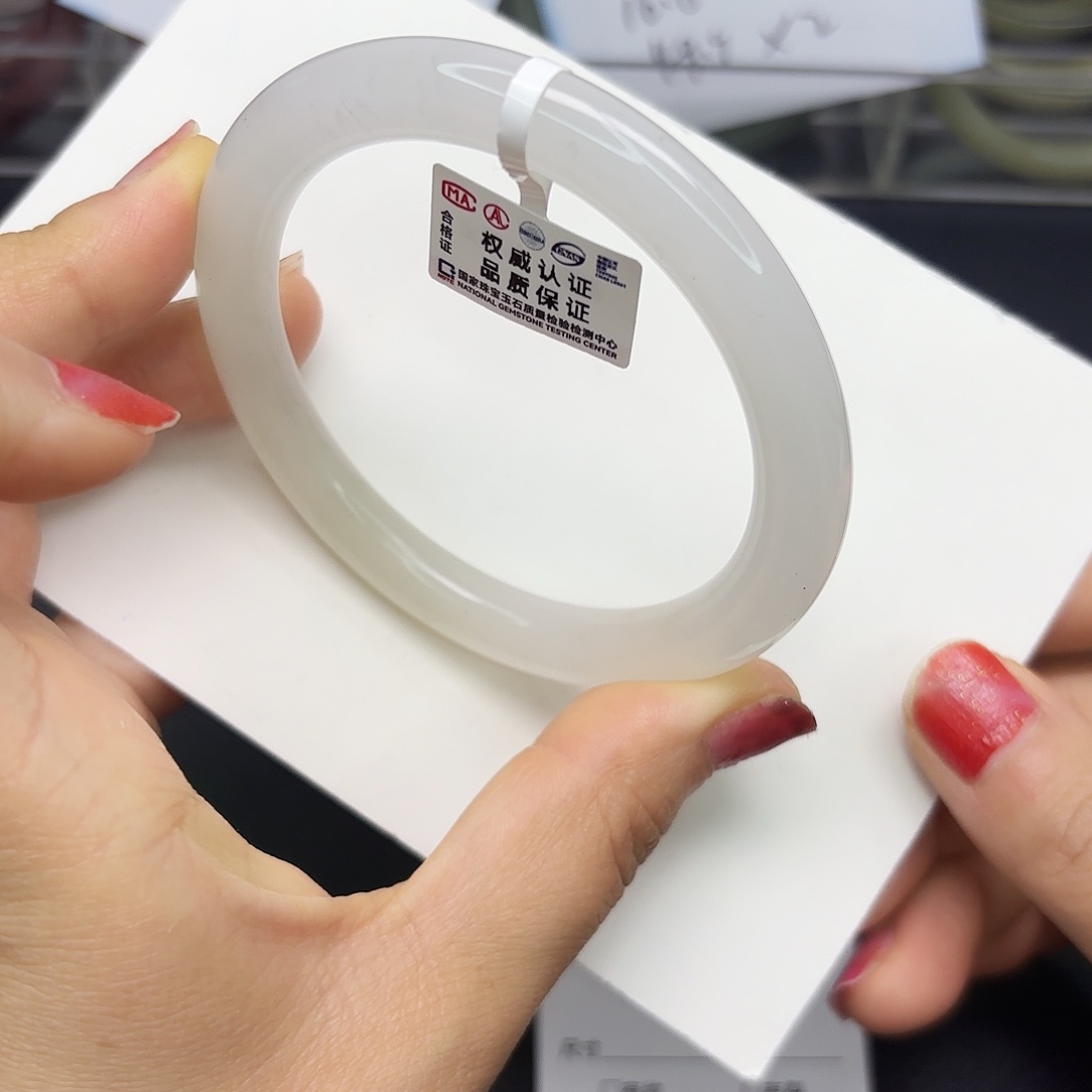 石英质玉未镶嵌手镯15/6061