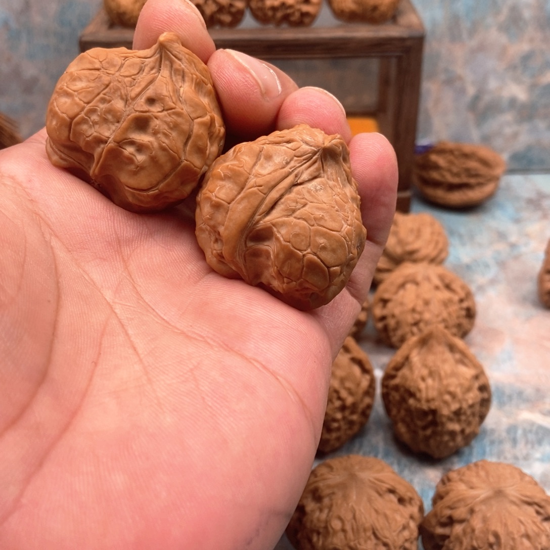 用***0文玩核桃吊坠火焰山