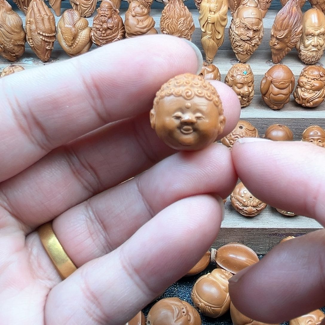 猴头核桃吊坠18宝宝佛