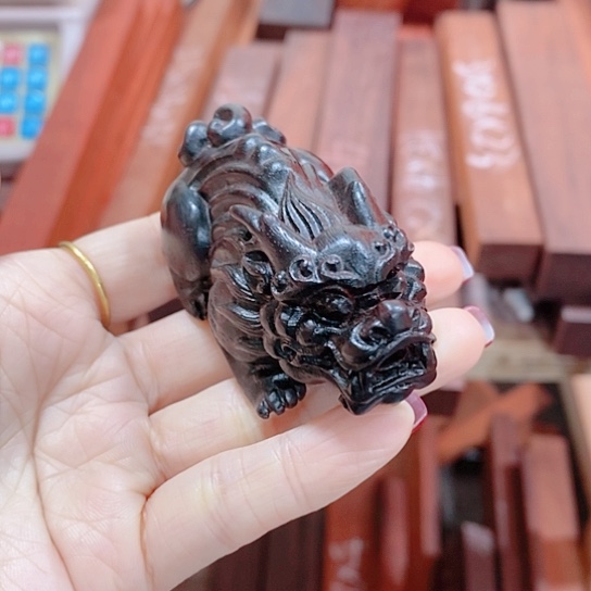 檀香紫檀（小叶紫檀）貔貅