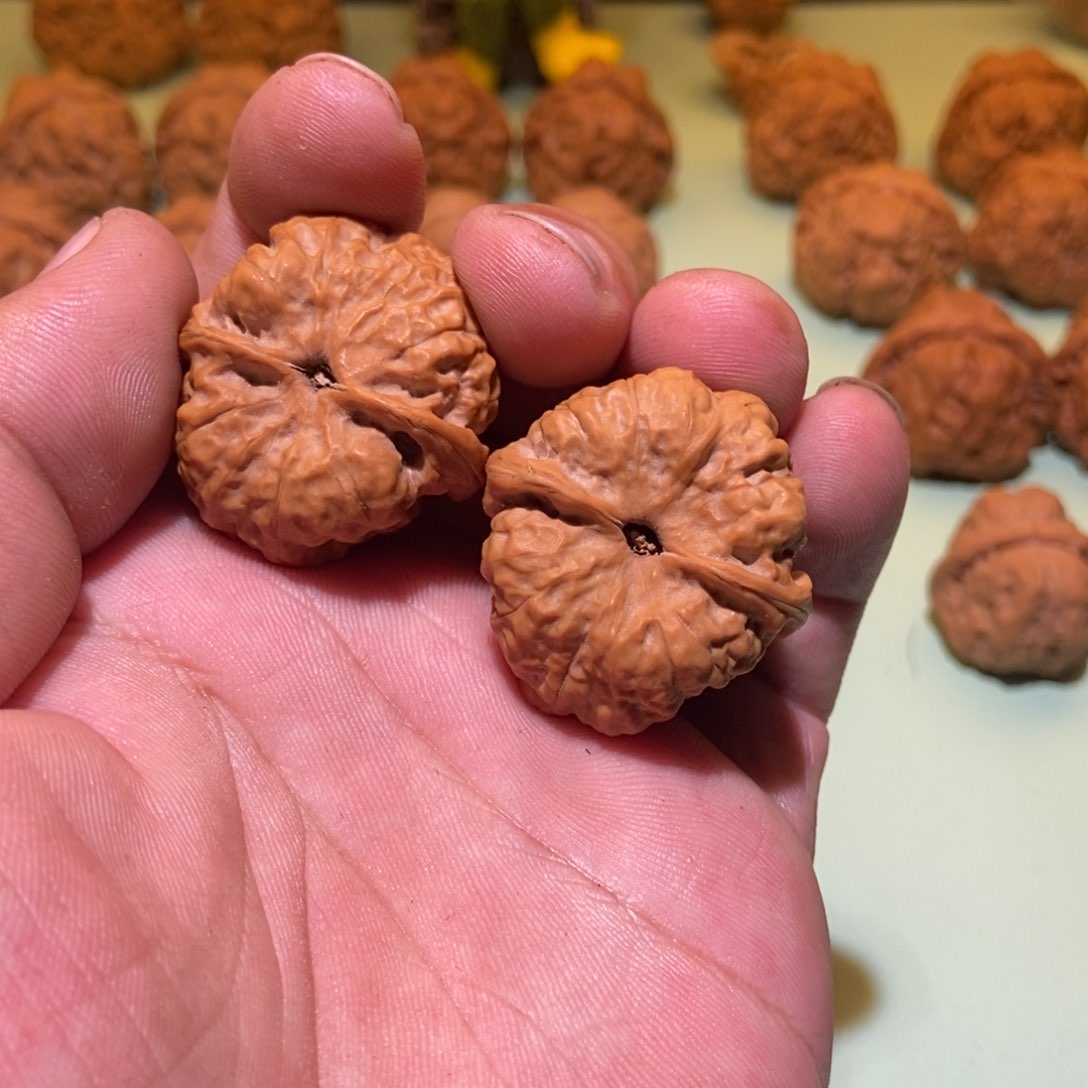 文玩核桃吊坠园*场蛤蟆头33一对