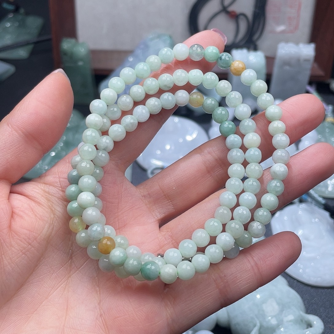 翡翠未镶嵌颈饰卡5+