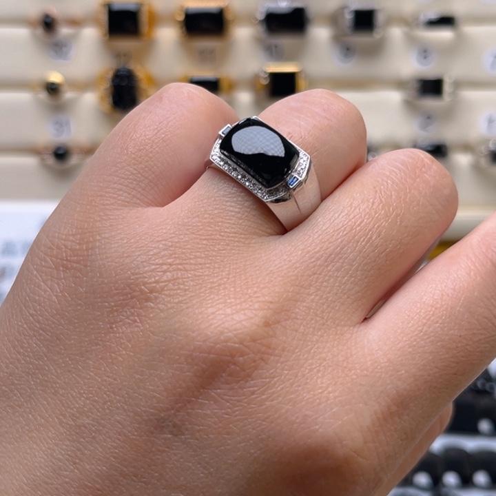 翡翠戒指18K金镶嵌男戒