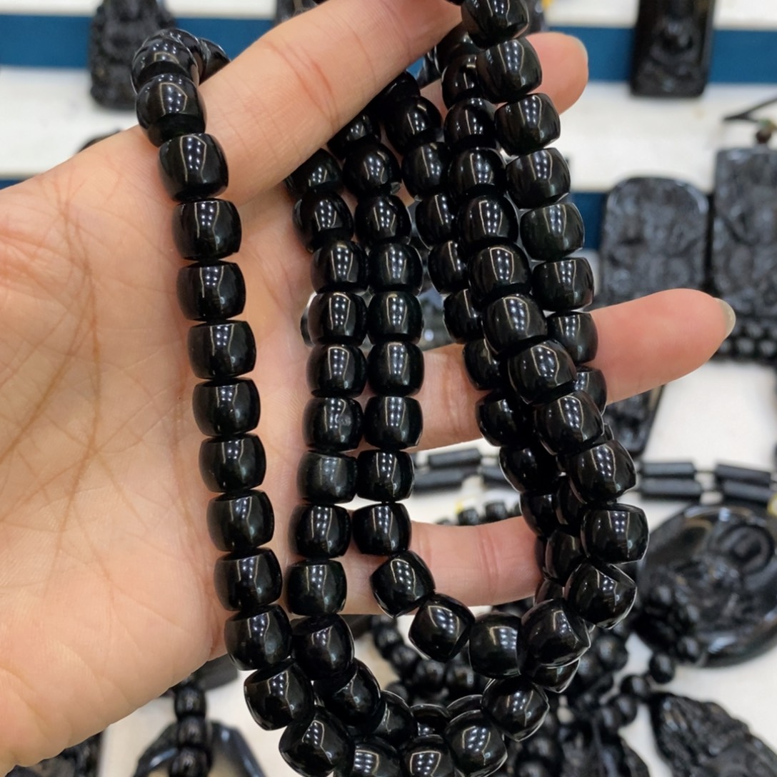 今***你蛇纹石玉未镶嵌吊坠