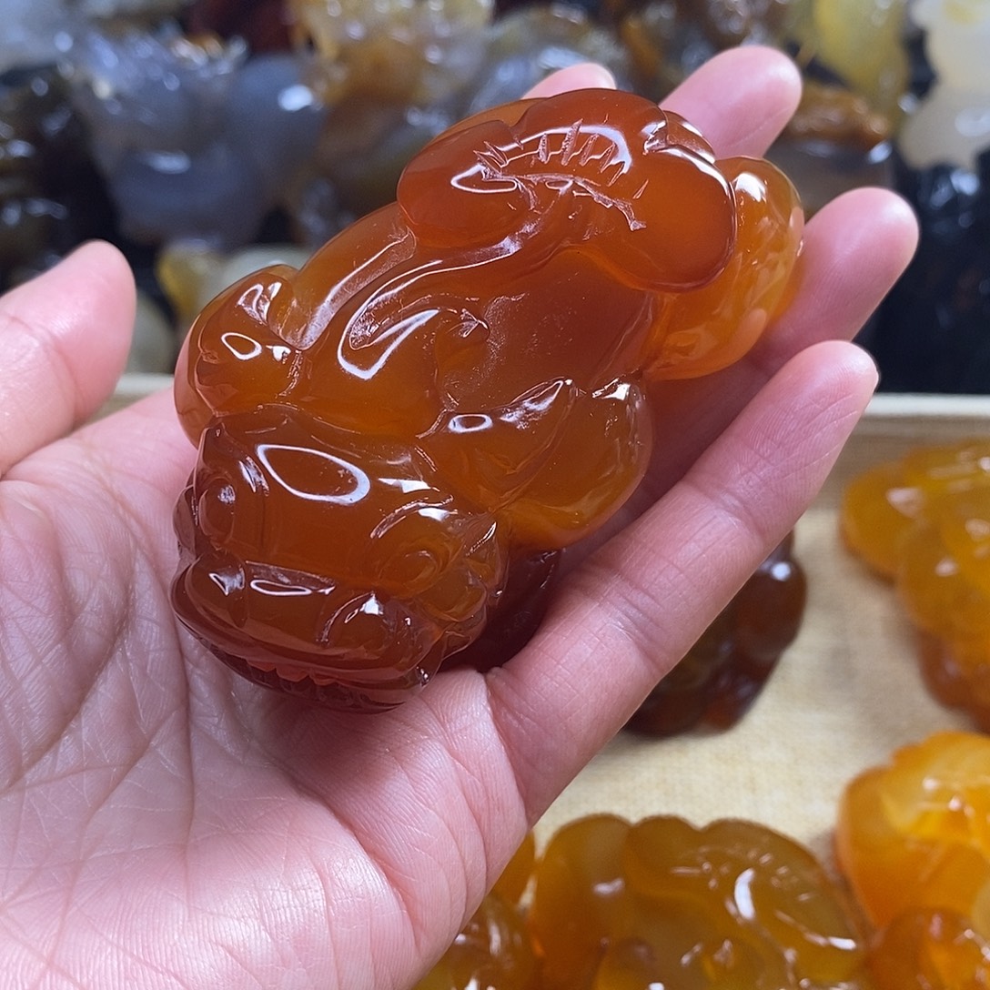 善***己玛瑙/玉髓未镶嵌手把件