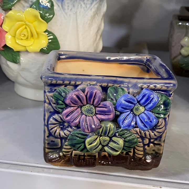 摆件陶陶盆有孔 瑕疵针孔漏釉介意勿拍外口 11*8外高8