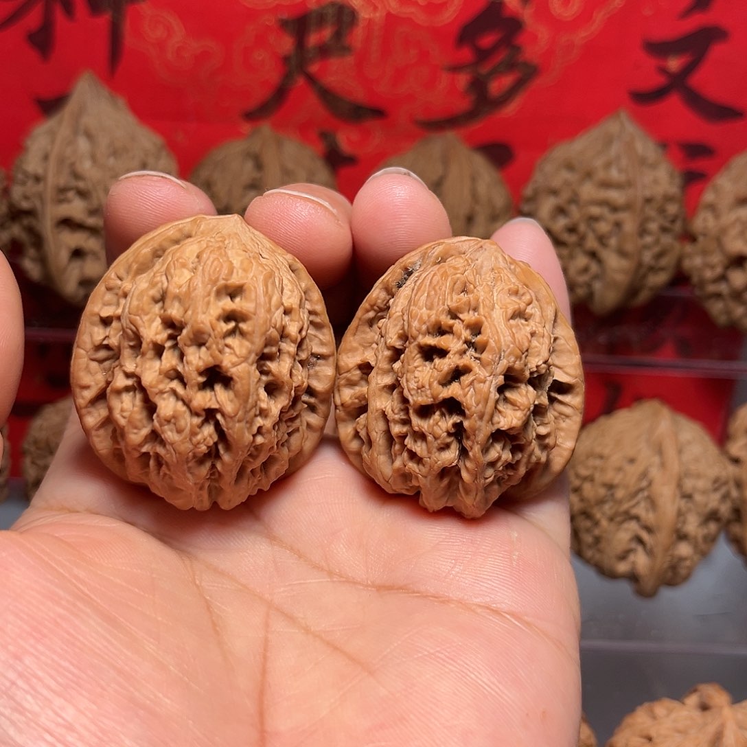 文玩核桃吊坠3.7尺将军膀（有修）