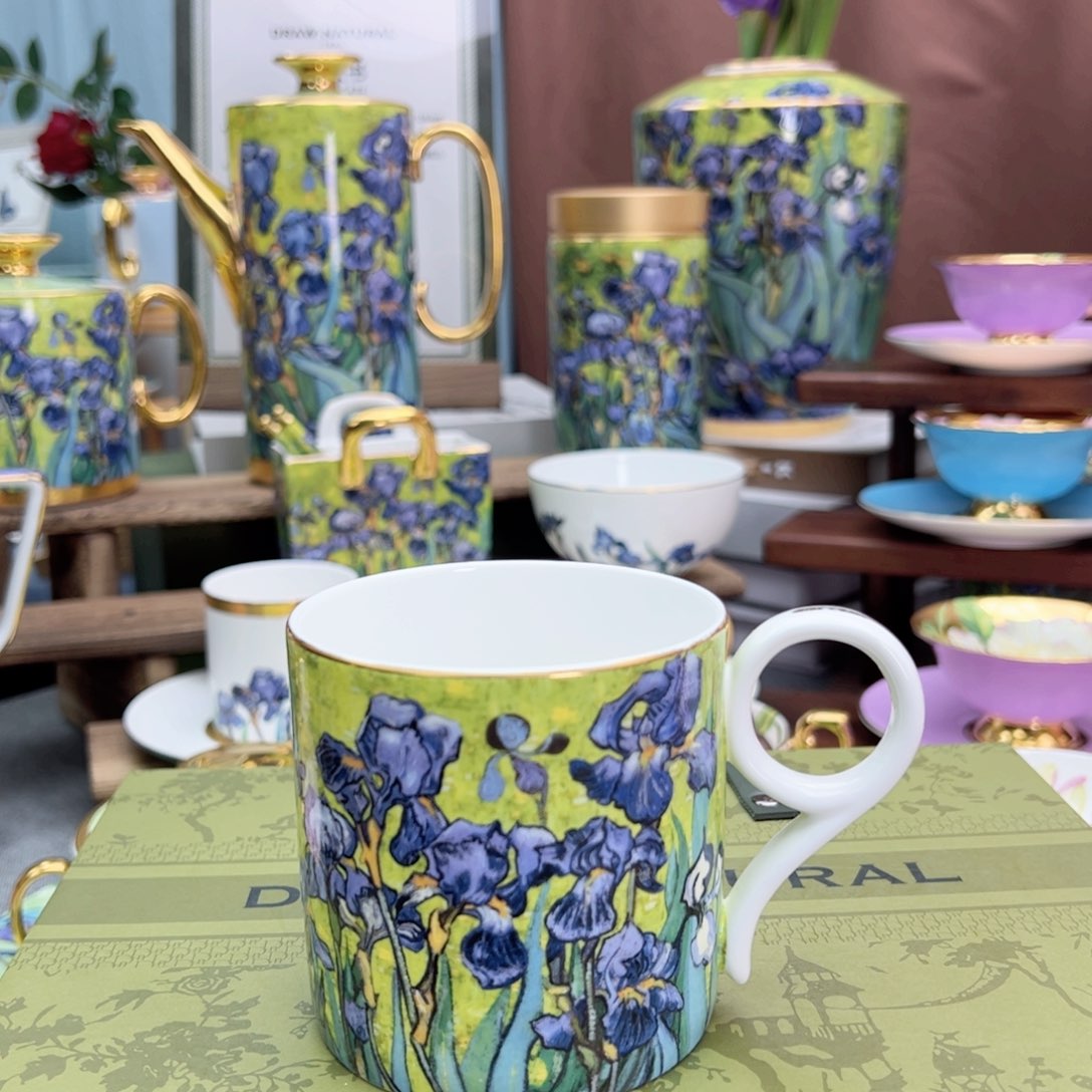 自然写生鸢尾花350毫升马克杯礼盒