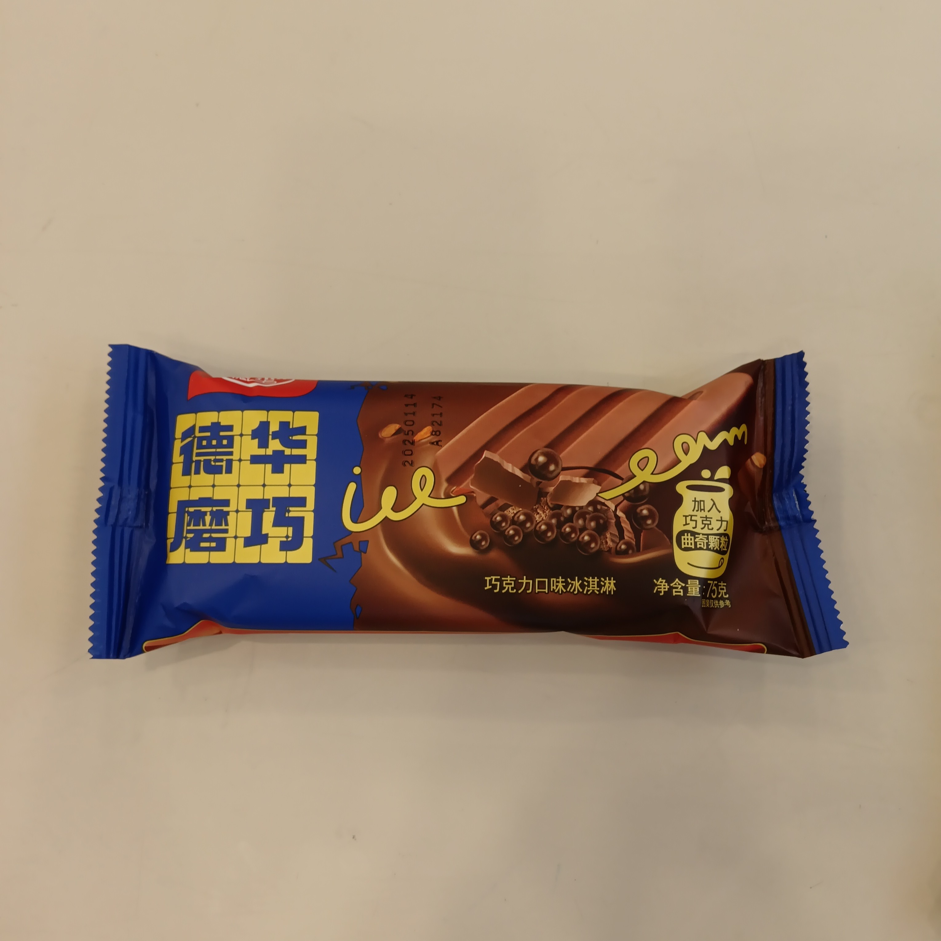 德华磨巧巧克力味雪糕