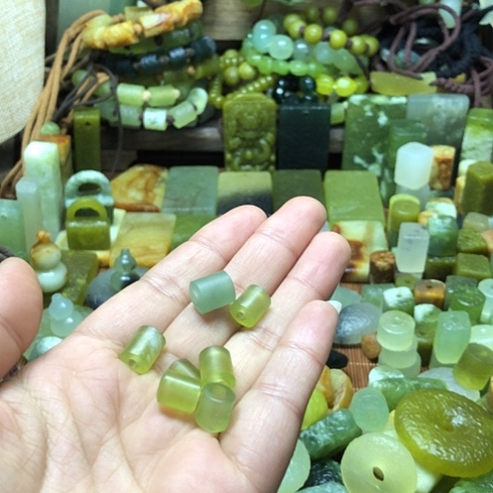 未镶嵌岫玉吊坠纵**海