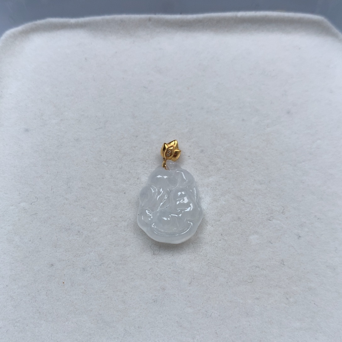 翡翠18K金镶嵌颈饰狐