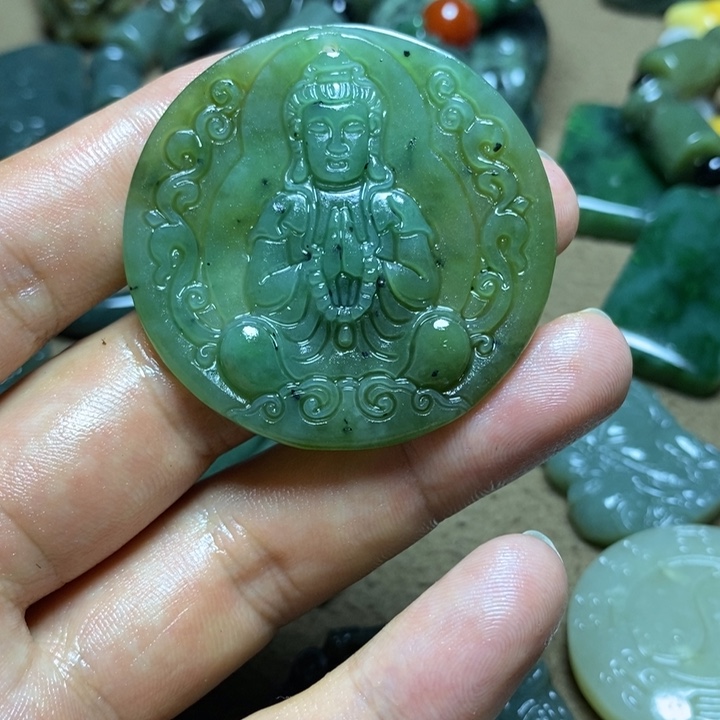 和田玉未镶嵌颈饰