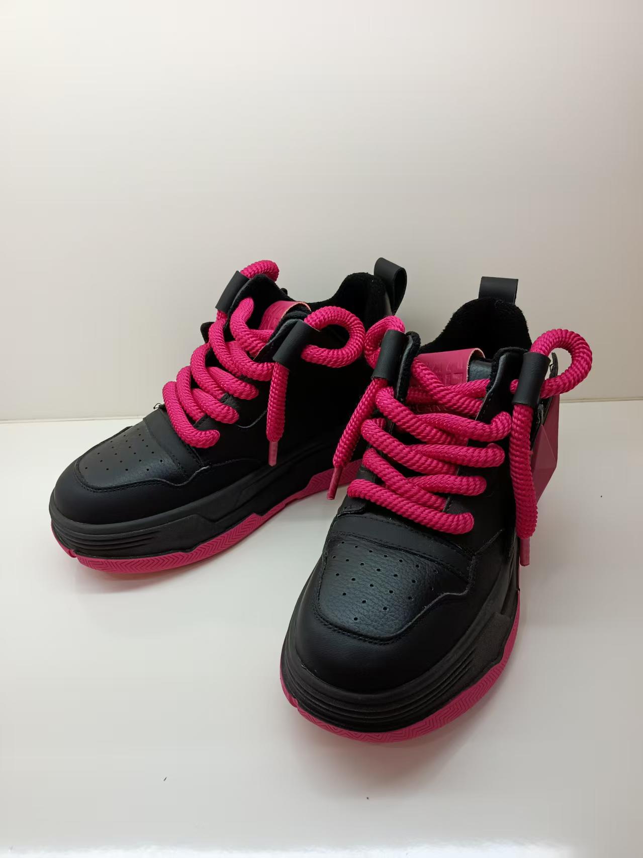 新款气质休闲百搭女士[二棉]休闲鞋A/TM/ 3W8972