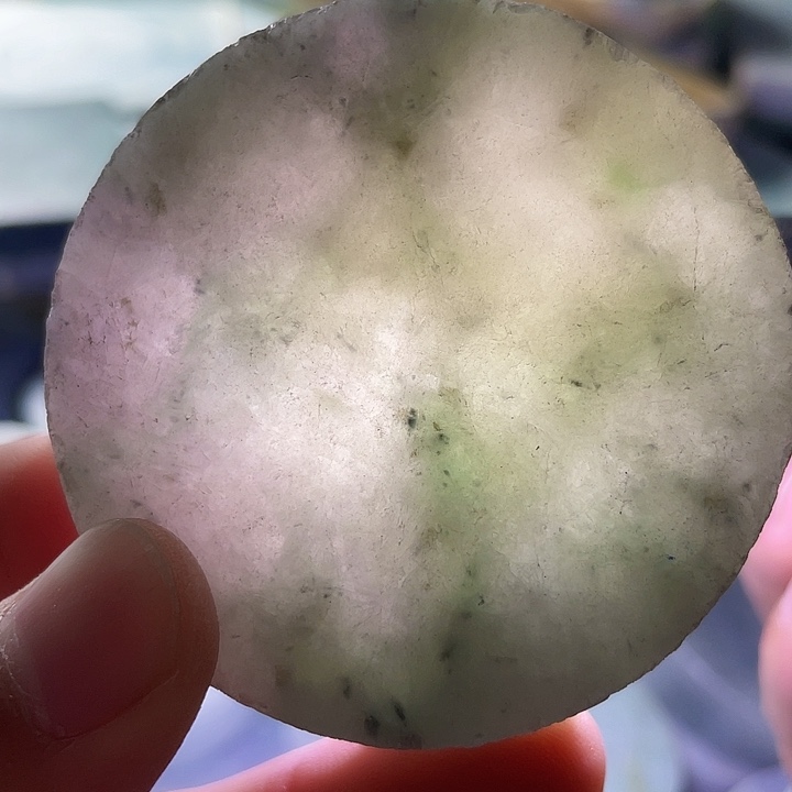 翡翠挂件未镶嵌毛料40