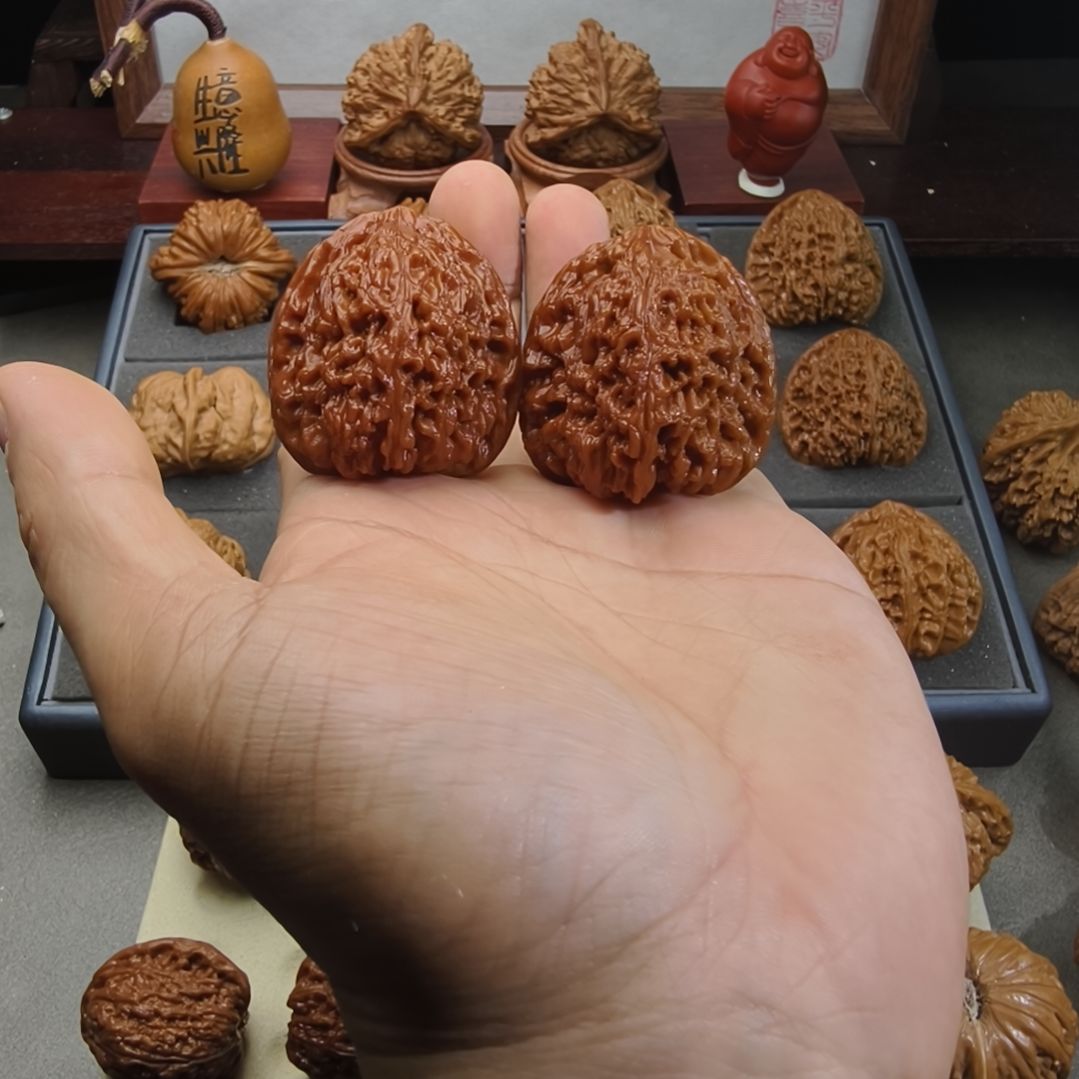 刘***美文玩核桃吊坠南疆石