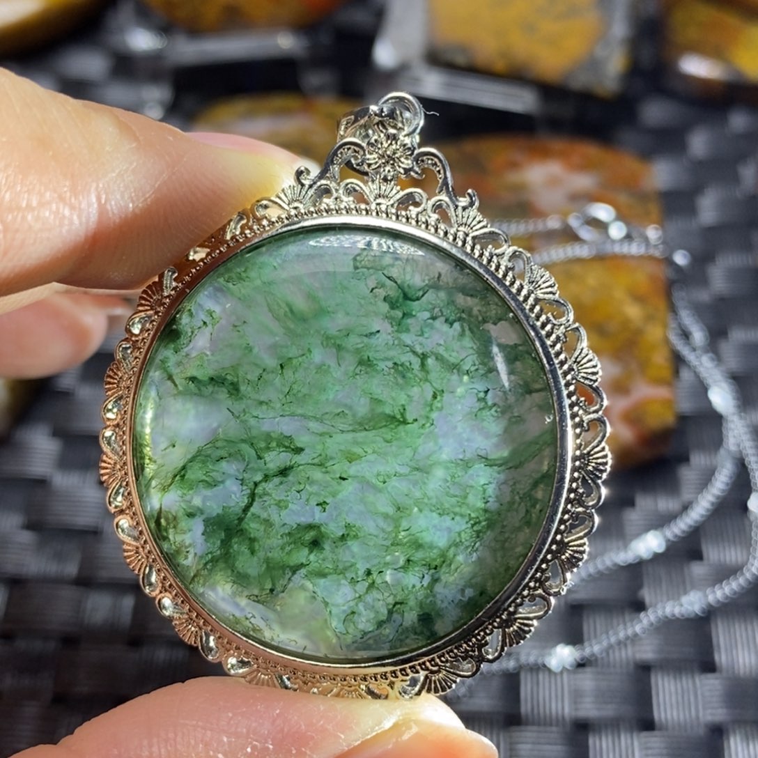 玛瑙/玉髓颈饰未镶嵌