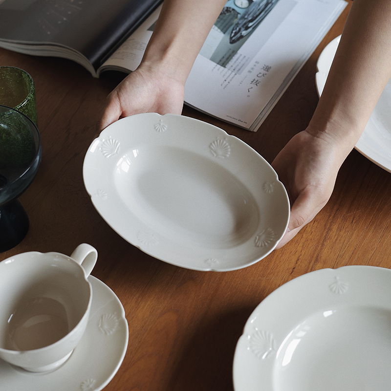 【瑕疵】Camus say白贝系列-8.5英寸小椭圆盘 22×15.8×3.7cm