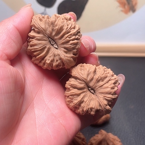 文玩核桃把件安****市老树南疆42