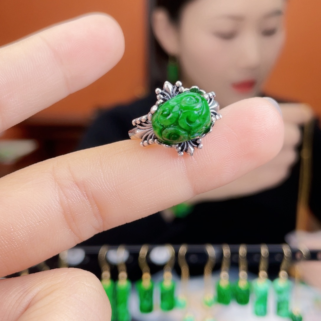 翡翠银S925镶嵌耳饰