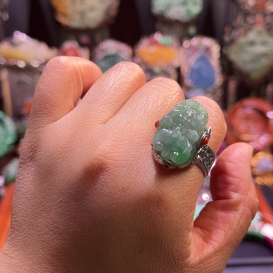 翡翠未镶嵌戒指新款福利