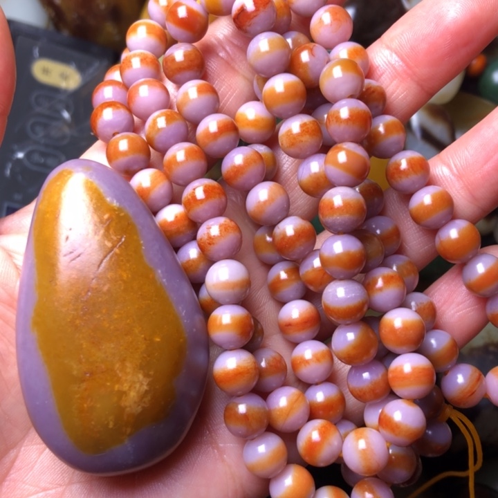 春***8和田玉未镶嵌珠宝奇石