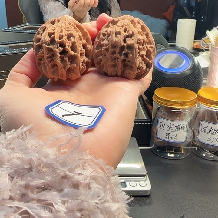 文玩核桃吊坠40尺