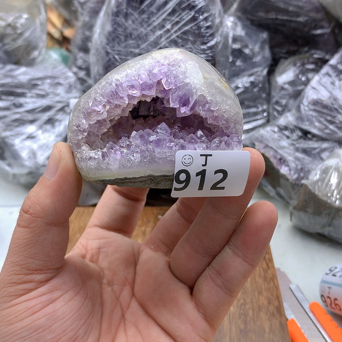 紫晶大型摆件（非配饰）未镶嵌